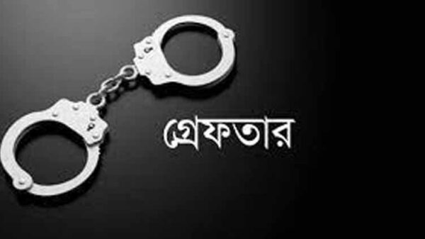 সারাদেশে ২৫ মামলায় গ্রেফতার ১৩