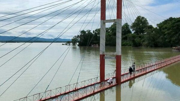 ডুবে গেছে রাঙ্গামাটির ঝুলন্ত সেতু